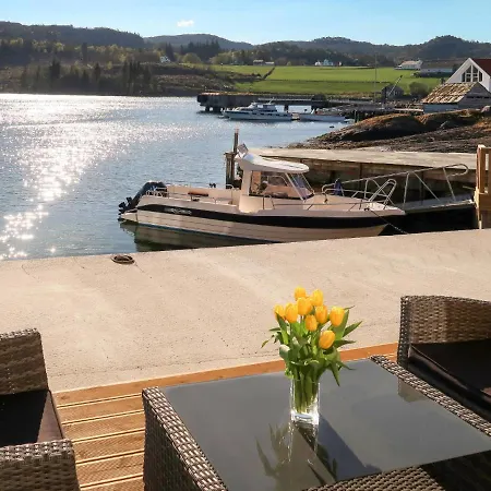 Leilighet Huglavika By Interhome